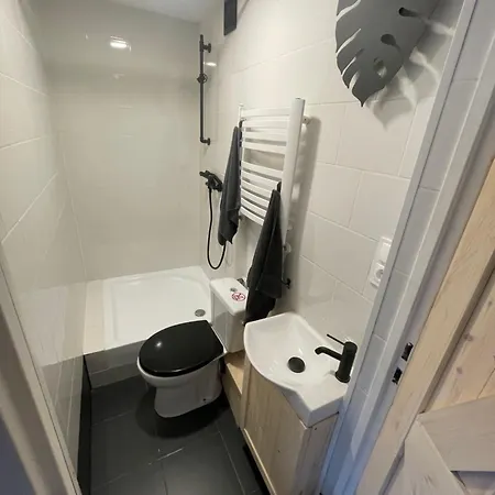 Lakeside By Bystrzyckie & Dam فيلة Zagórze Śląskie